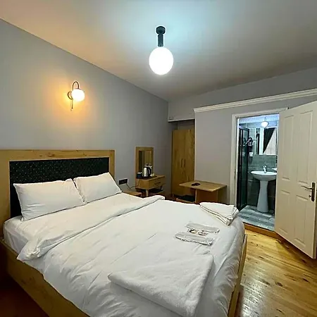 Golden Metro Hotell