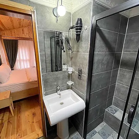 Golden Metro 5* Istanbulská provincie